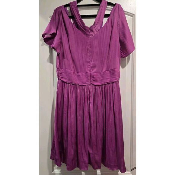 Anthropologie Deep V Neck Vibrant Purple‎ Mini Dress Size 12 Flowy, Lined EUC - Picture 3 of 13